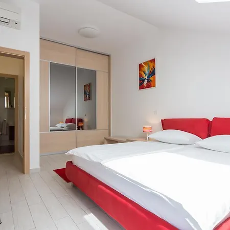 Apartment Alba *