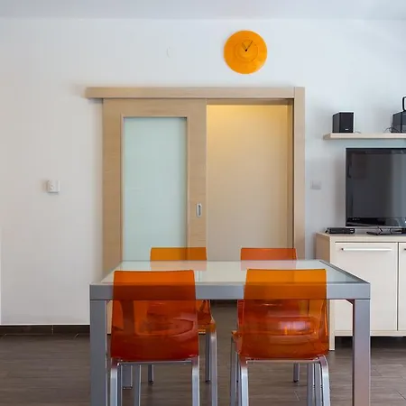 Alba Apartment *