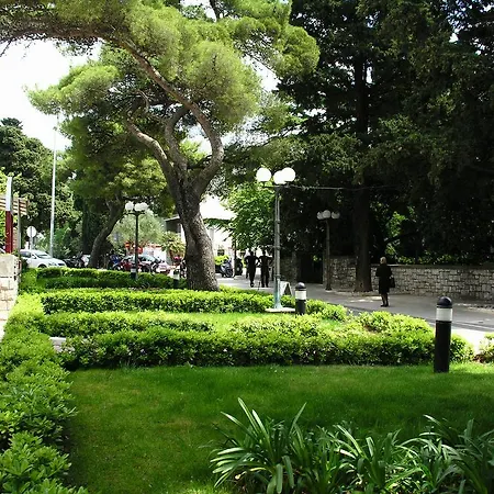 Alba Apartment *